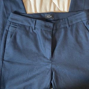 White House Black Market blue/black houndstooth